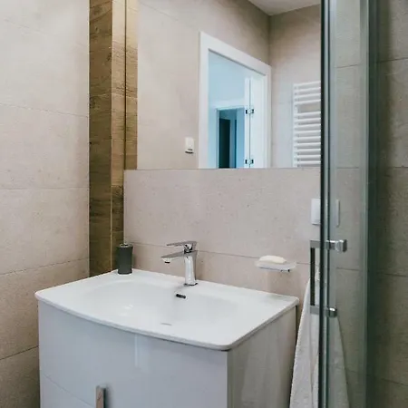 Wawrzyniec - Luxury With Beautiful View Apartmán